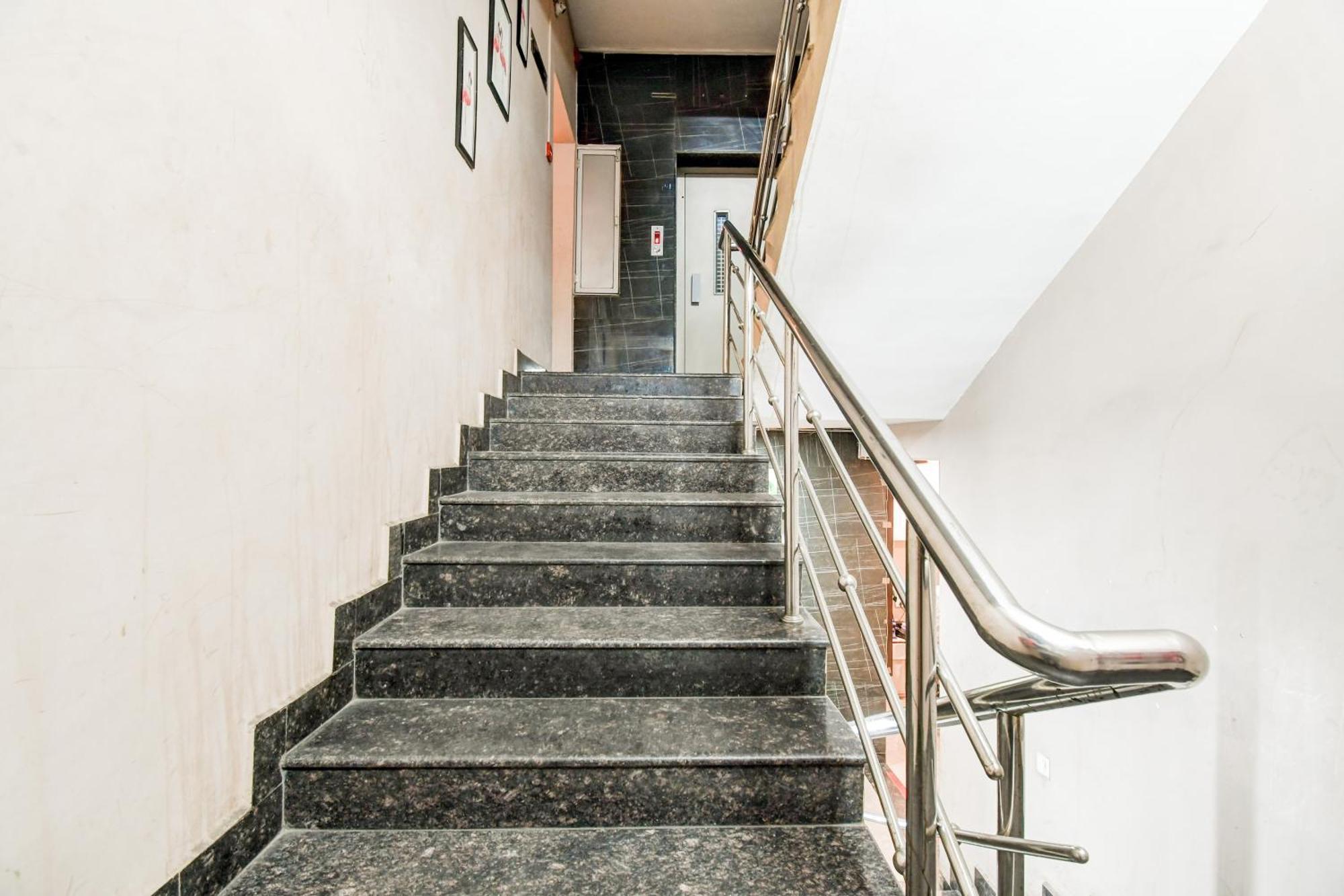 Super Hotel O Raipur City Center Formerly Hotel Edge Екстериор снимка